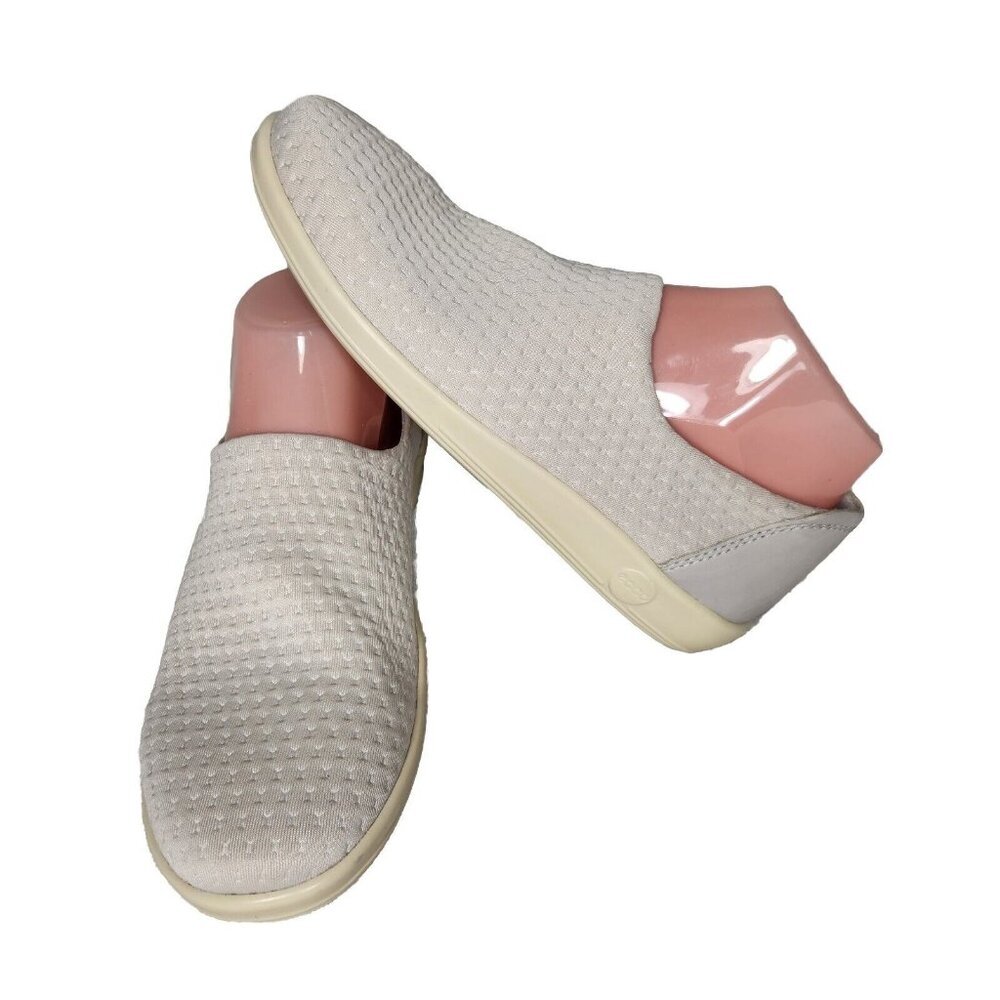 Ecco Women’s Size EU 37 US 6-6.5 Fabric Shoes Slip On Shoes Cream NWOB 104